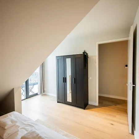 アパート Beloved 3 Bedroom *