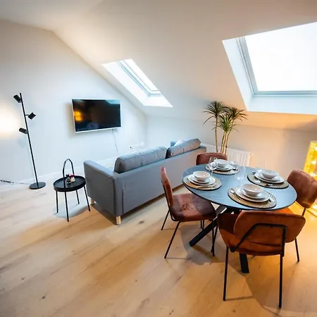 アパート Beloved 3 Bedroom ロッテルダム