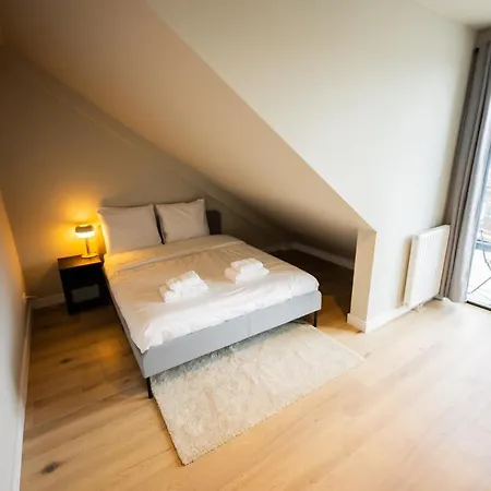 アパート Beloved 3 Bedroom